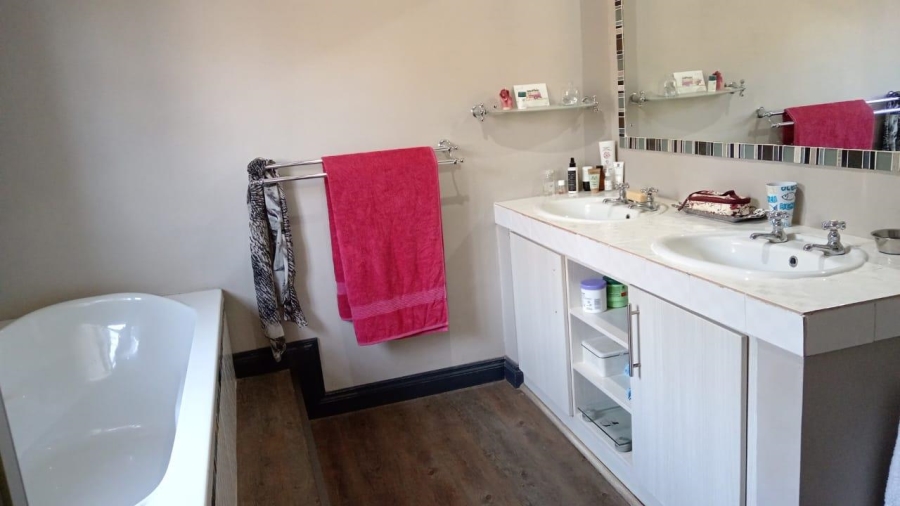 3 Bedroom Property for Sale in Mossel Bay Rural Western Cape